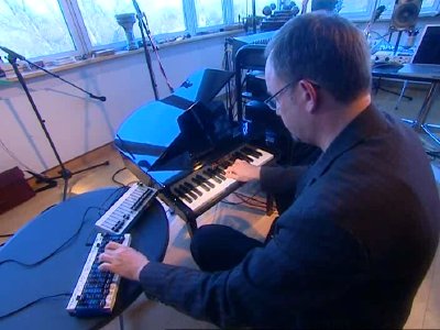 Karlheinz Essl am Toy Piano